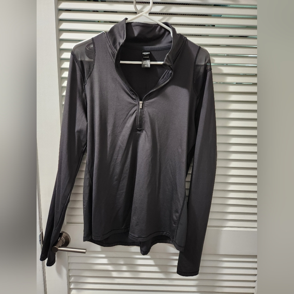Victoria Sport Black Athletic Top